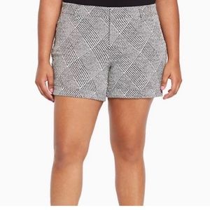 NWT Torrid Houndstooth 5” inseam shorts
